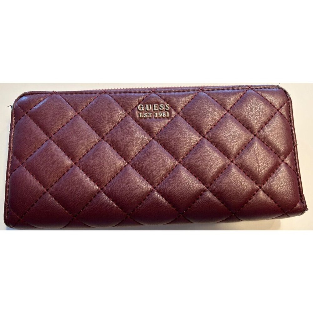 GUESS Women's Brown Patent Quilted Large Zip-Around Check Organizer Wallet